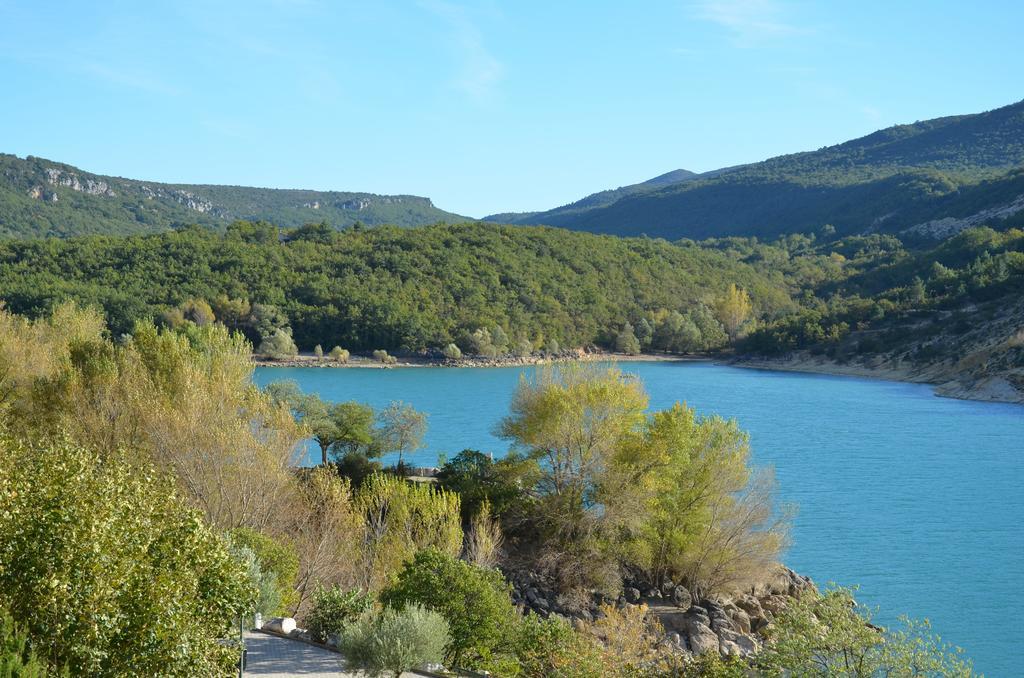 Auberge Du Lac Bauduen Luaran gambar